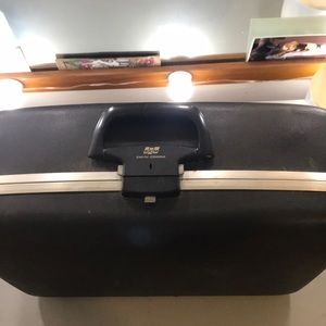 Smith-Corona electric Portable type righter.